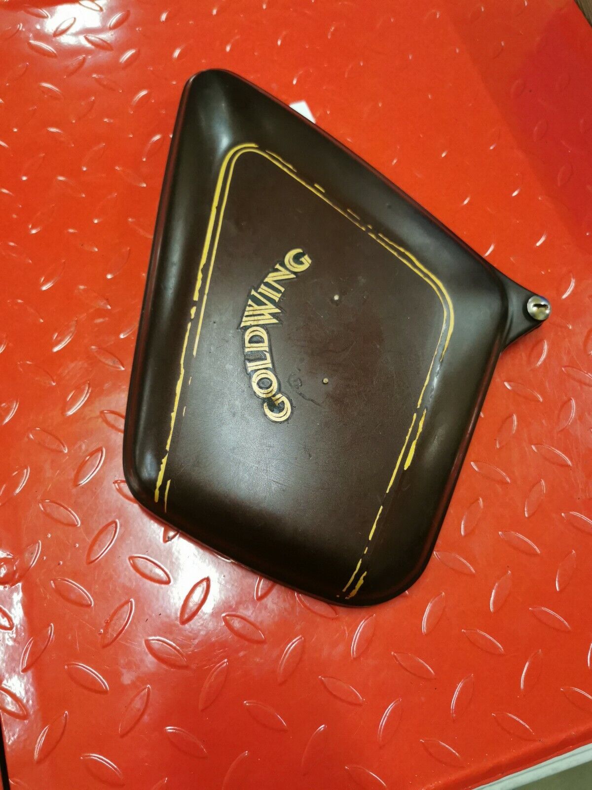 Honda GL1000 1976 goldwing 1000 Gold wing right side cover panel fairing limited