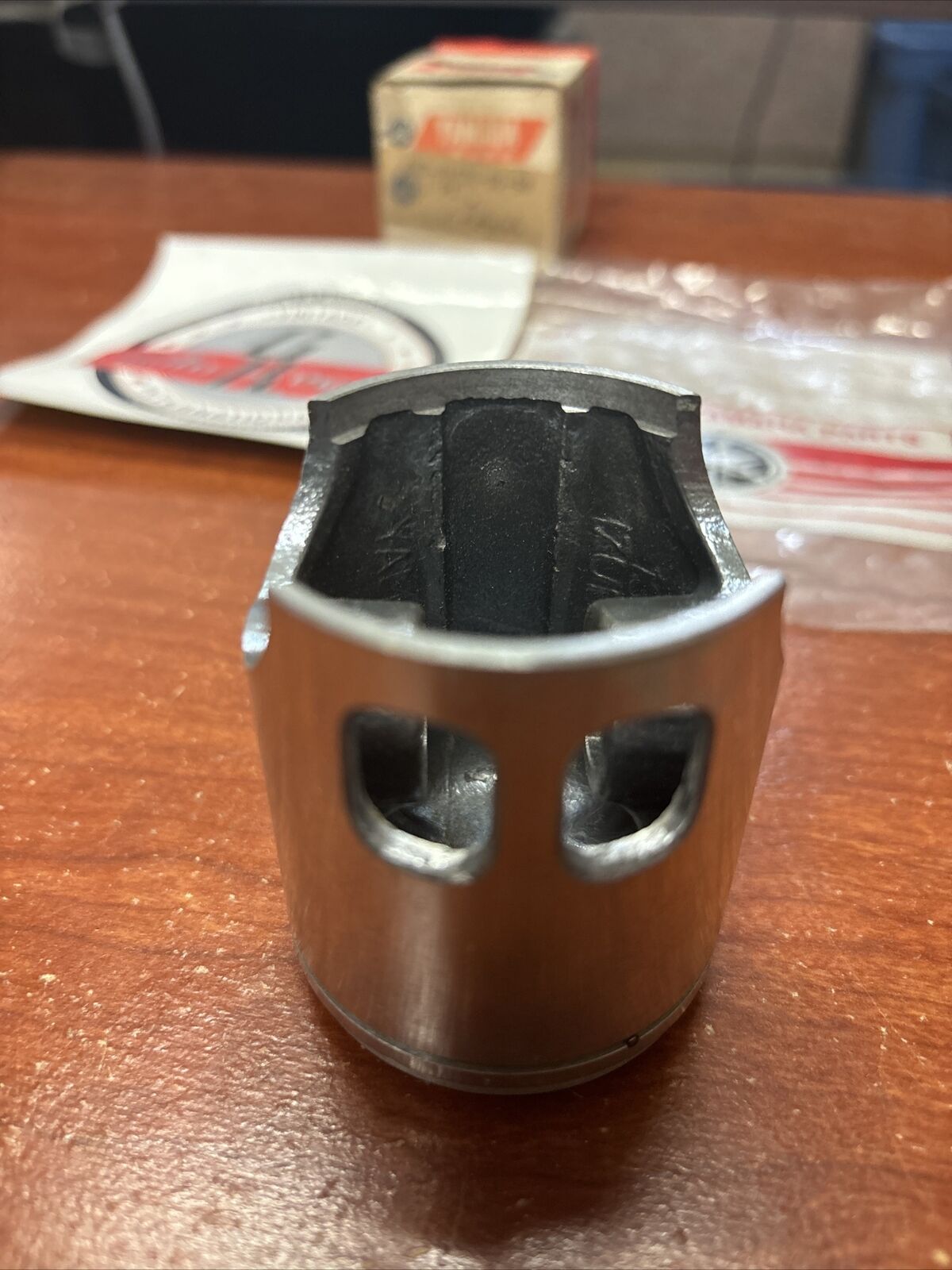 NOS Yamaha DT100 PISTON STD 0.98 437-11631-01-98 SUB 437-11631-01-97 Y175