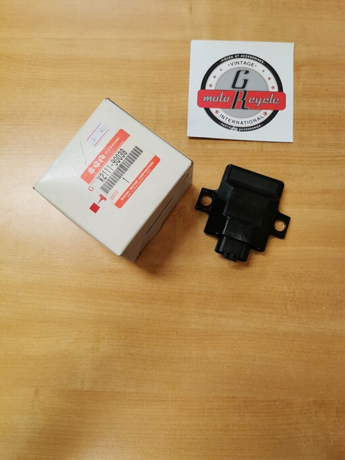 NOS  SUZUKI RMZ250 2004  IGNITER  K2111-90038  S10