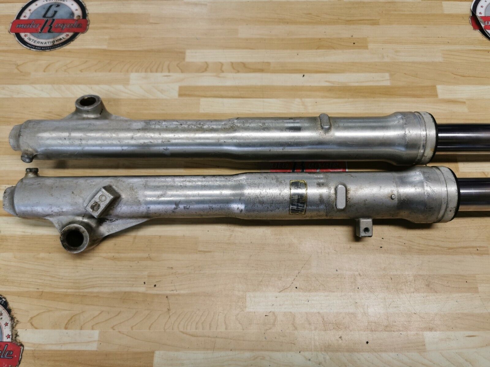 Honda XL200R 1984 front fork shock absorber XL 200R 1983 51400-KG1-003