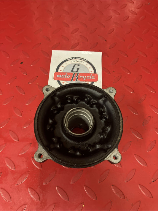 Honda CR250R 1984 Front wheel hub CR125R CR500R