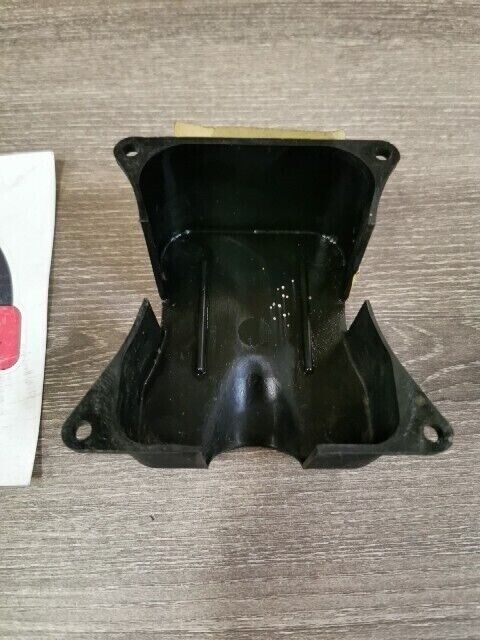 NOS YAMAHA RD350 RD350A 1973 1974 RD250 RD250B COVER SOCKET 360-83547-00-00 Y160