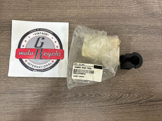 NOS Honda XL175 XL250 XL350 CB250 REAR FENDER SETTING RUBBER 80112-329-010 H132