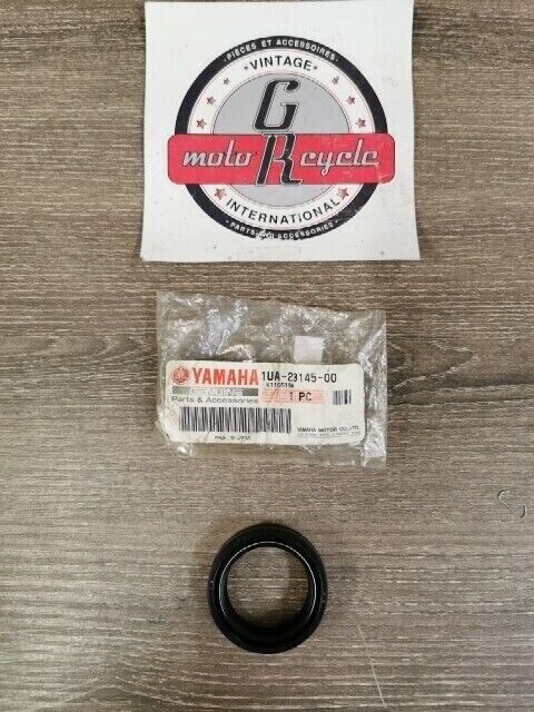 NOS YAMAHA RD350LC XS400 XS500 XS750 YTZ250N RZ350 OIL SEAL 1UA-23145-00-00 Y104