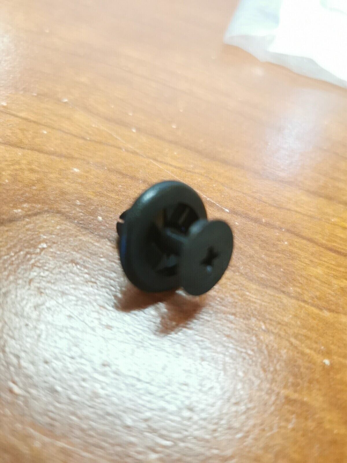 NOS Yamaha FJ09 MTT9 XVZ13 XVZ1300 YZFR6 FJR1300 RIVET 90269-07076-00 Y81