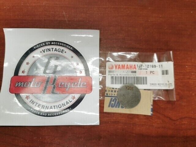 NOS Yamaha FZ600 XJ550 XJ600 XJ650 ADJUSTING PAD (2.05) 1J7-12169-11-00 Y105