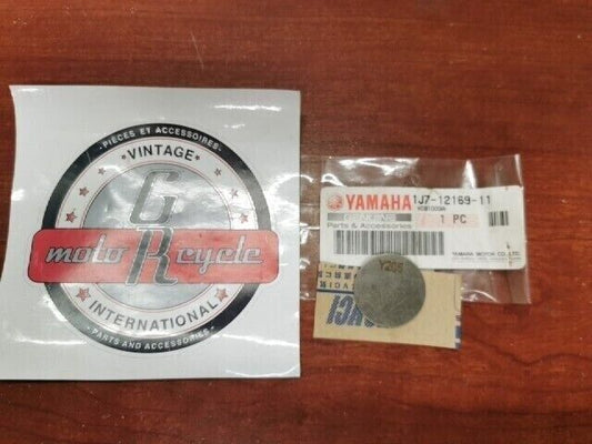 NOS Yamaha FZ600 XJ550 XJ600 XJ650 ADJUSTING PAD (2.05) 1J7-12169-11-00 Y105