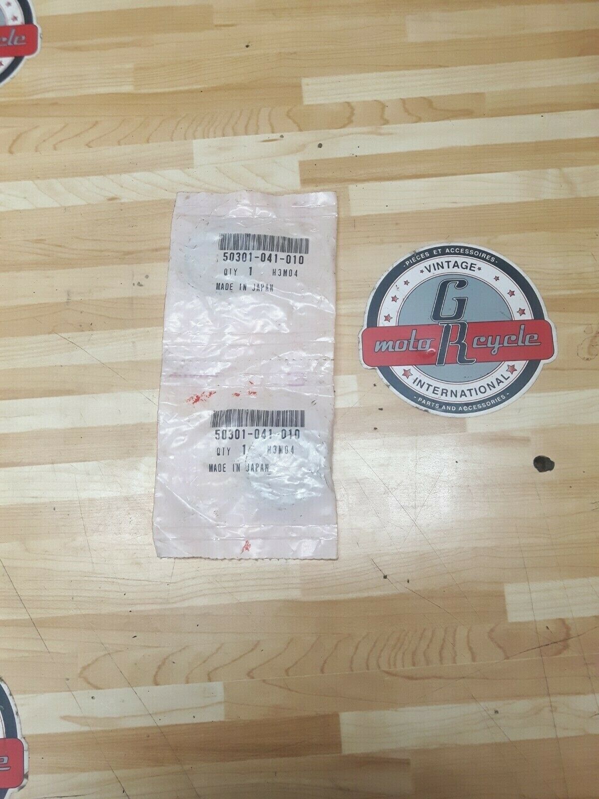 Honda NOS Steering stem triple tree clamp ball steel bearing race 50301-041-010