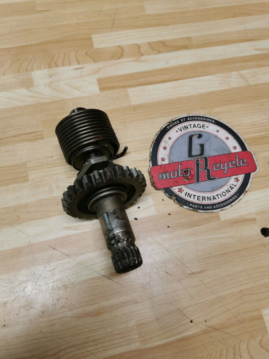 Suzuki RM125 1983 kickstarter kick starter spindle gear shaft spring 26211-40201