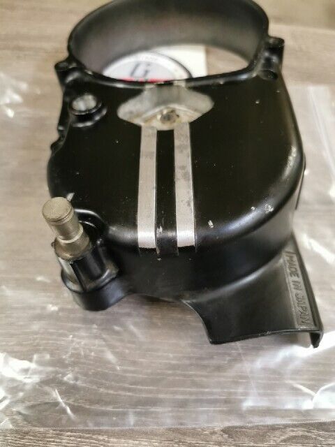 NOS Yamaha CS5 RD200 1974 - 1976 CRANKCASE COVER ASSY 337-15410-00-00 Y137