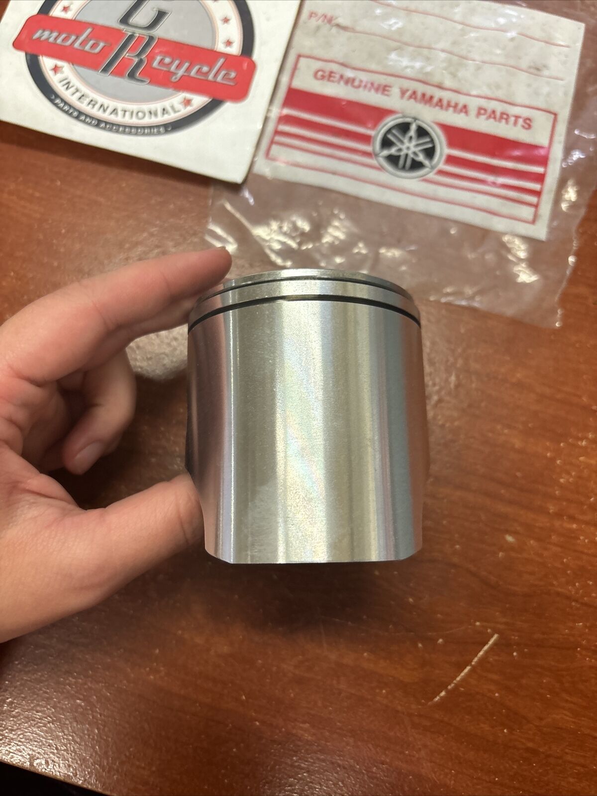 NOS Yamaha DT250 TY250 PISTON STD 0.98 438-11631-01-98 SUB 438-11631-01-96 Y175