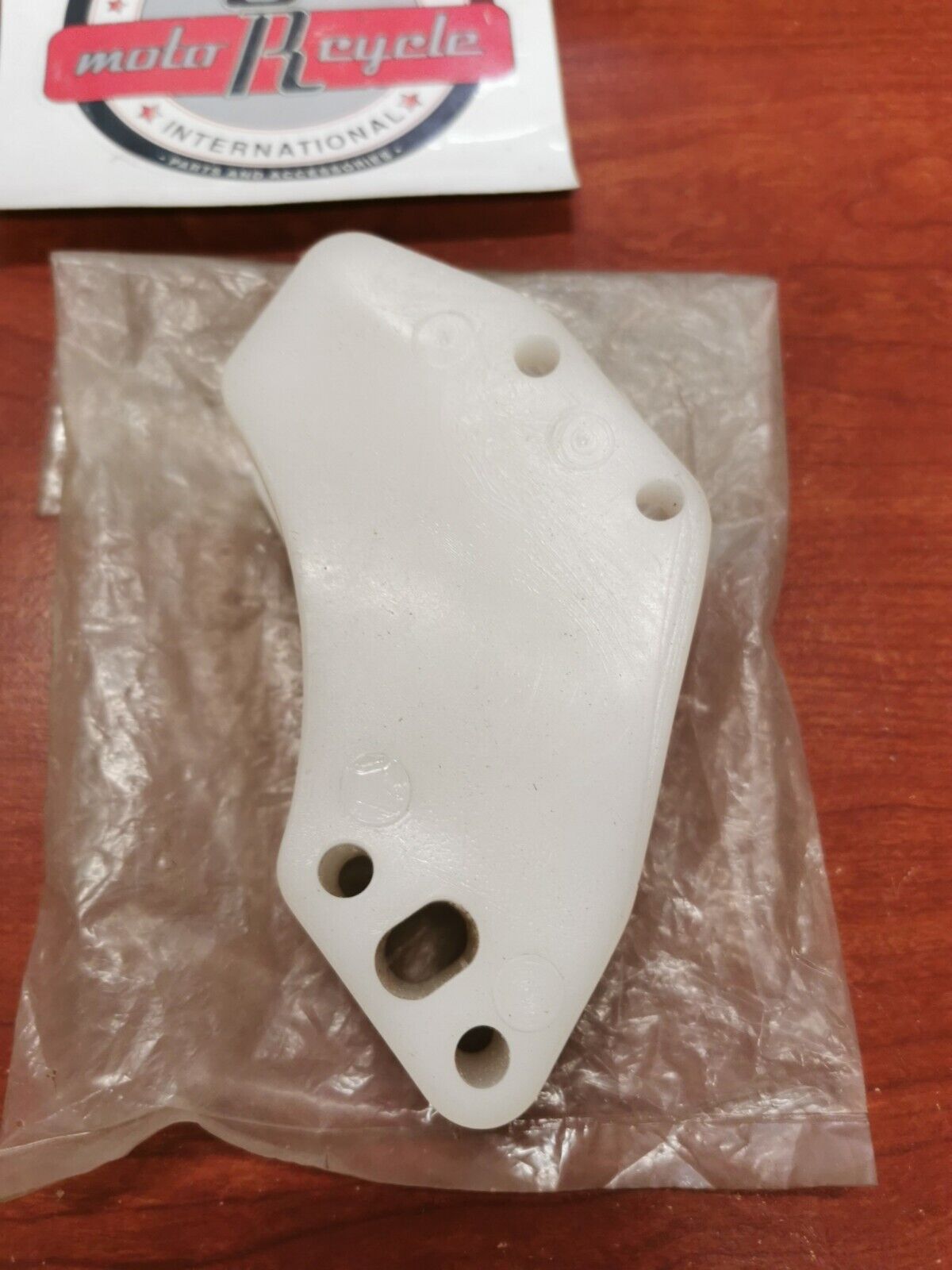 NOS Yamaha 1980 1981 YZ125 IT175 CHAIN SUPPORT 3R3-22199-00-00 Y87