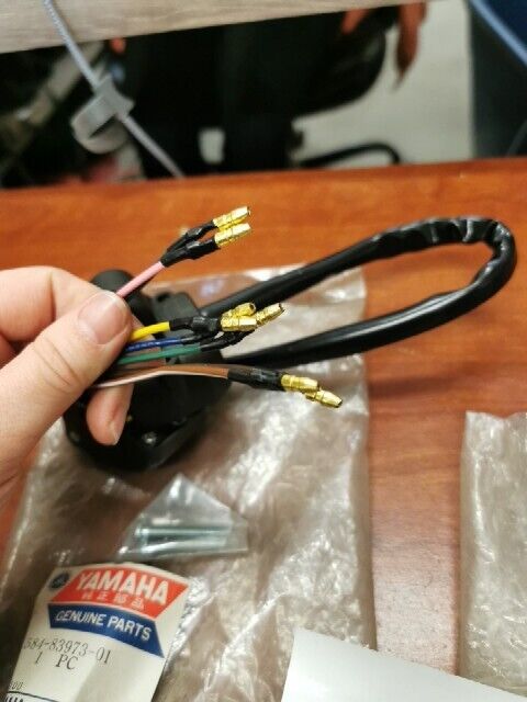 NOS Yamaha HANDLE SWITCH 584-83963-00-00 & 584-83973-01-00 SUB 1H7-83973-10 Y115