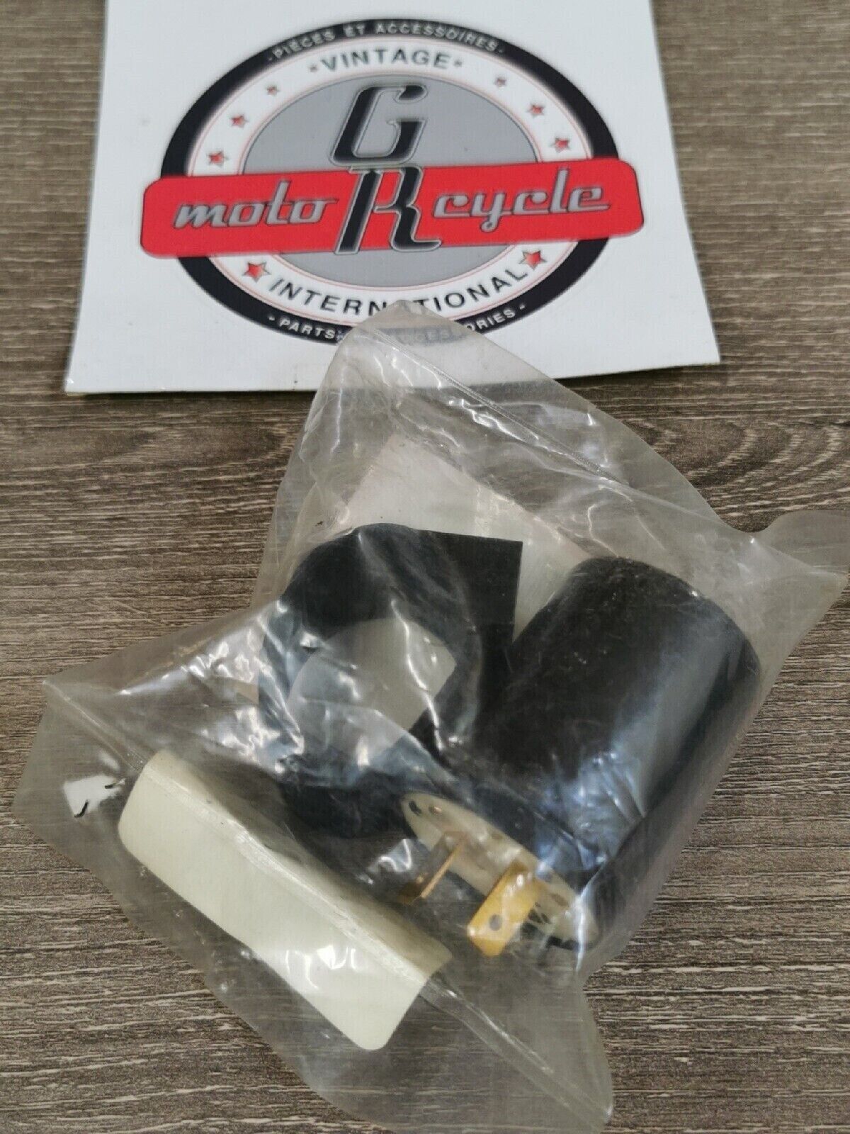 NOS HONDA  RELAY TURN SIGNAL 38300-415-P00 SUB 38300-MG2-008 H45