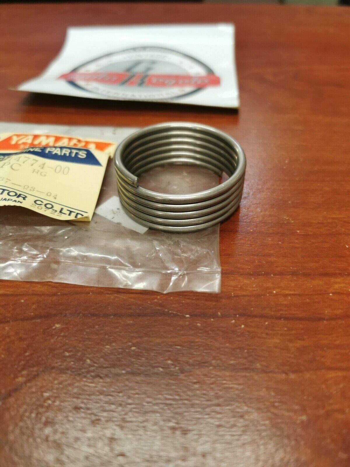 NOS Yamaha COMPRESSION SPRING 841-14774-00-00 SUB. 90504-30004-00 Y100