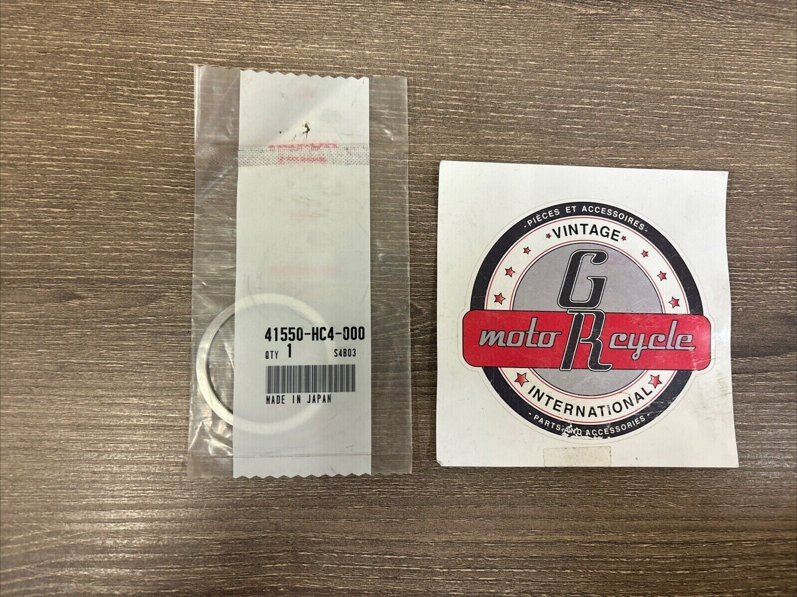 NOS Honda 1997 - 2001 TRX250 SPACER K 41550-HC4-000 H117