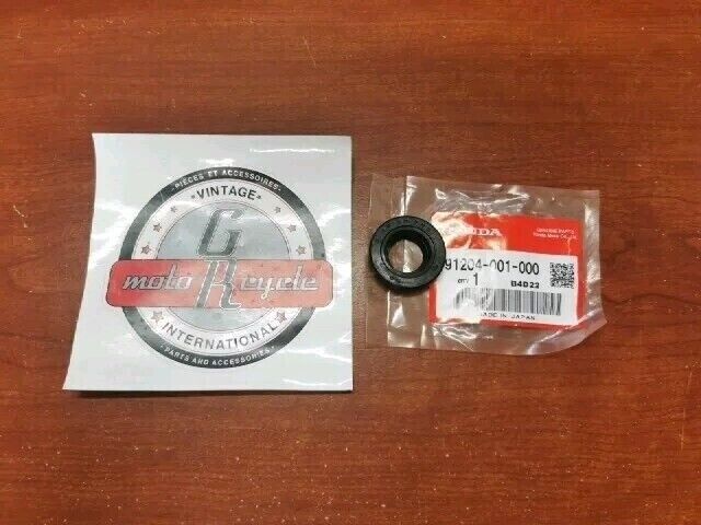 NOS Honda C100 C102 C105 C110 C115 C240 OIL SEAL 91204-001-000 H3