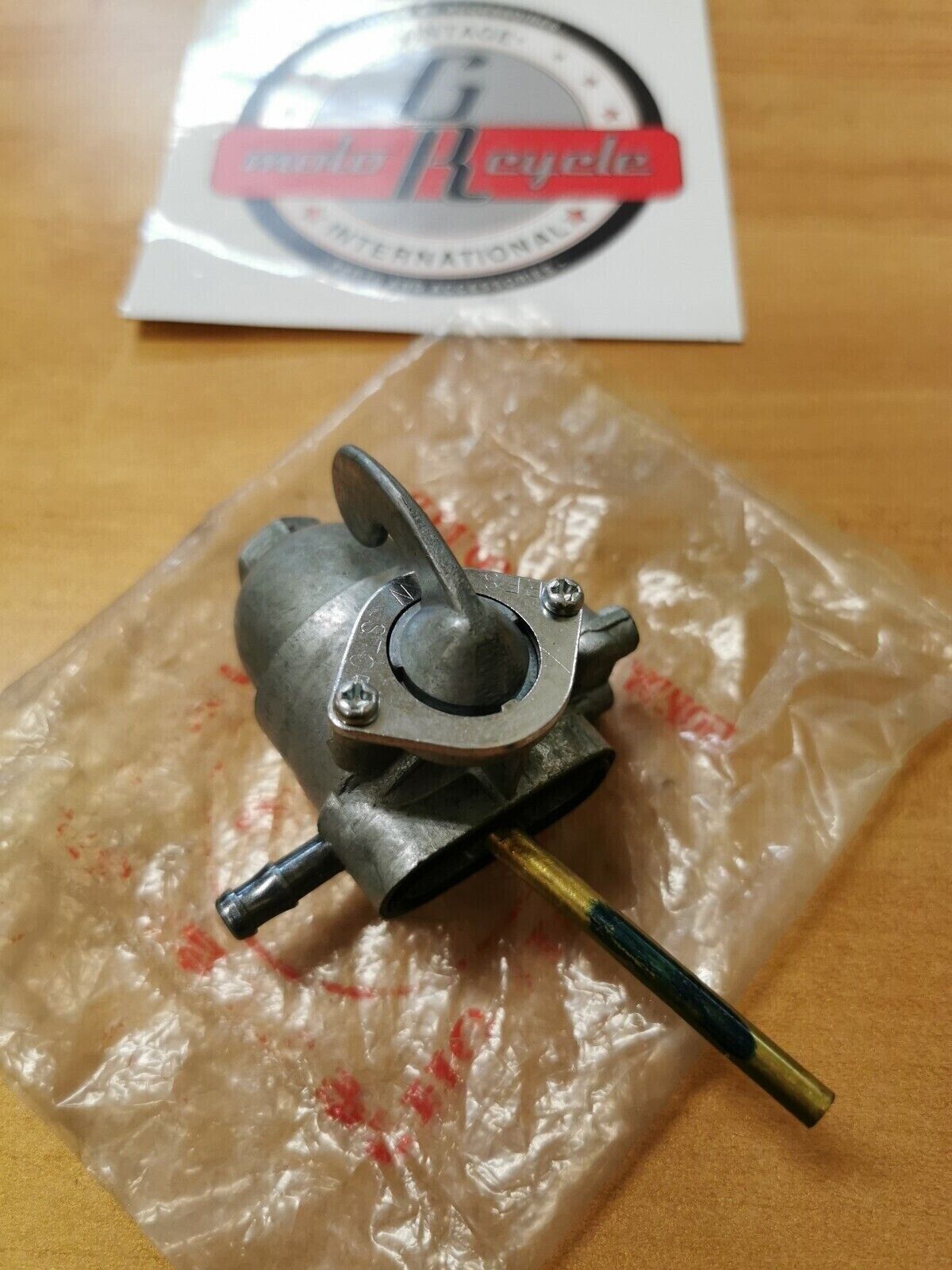 NOS HONDA CL175 CL350 CL450 1970 - 1975 PETCOCK 16950-292-000  H17