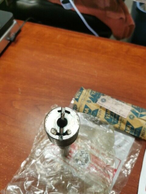 NOS Yamaha SHAFT 341-11465-81 SUB 341-15109-16-00 341-15100-Y7-00 341-11465 Y153