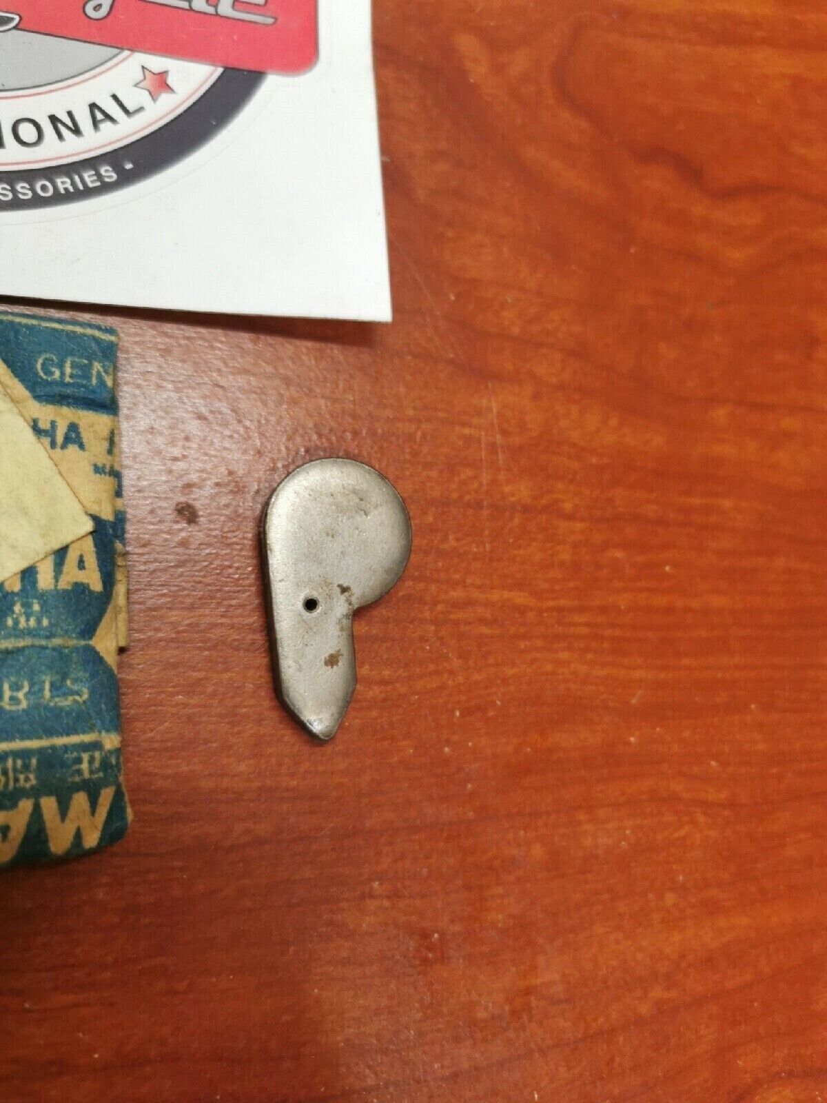 NOS Yamaha DRIVE PAWL 812-15741-00-00 Y69