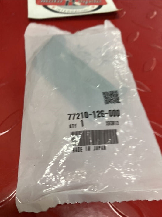 NEW NOS HONDA CT70 CT90 SEAT BRACKET 77210-126-000 H41