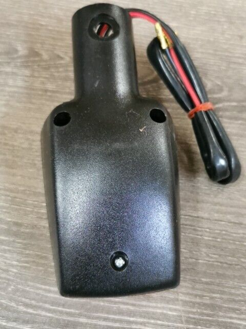 NOS HONDA VF750S 1983 TURN SIGNAL WINKER ASSY RIGHT FRONT 33400-MB0-671 H74