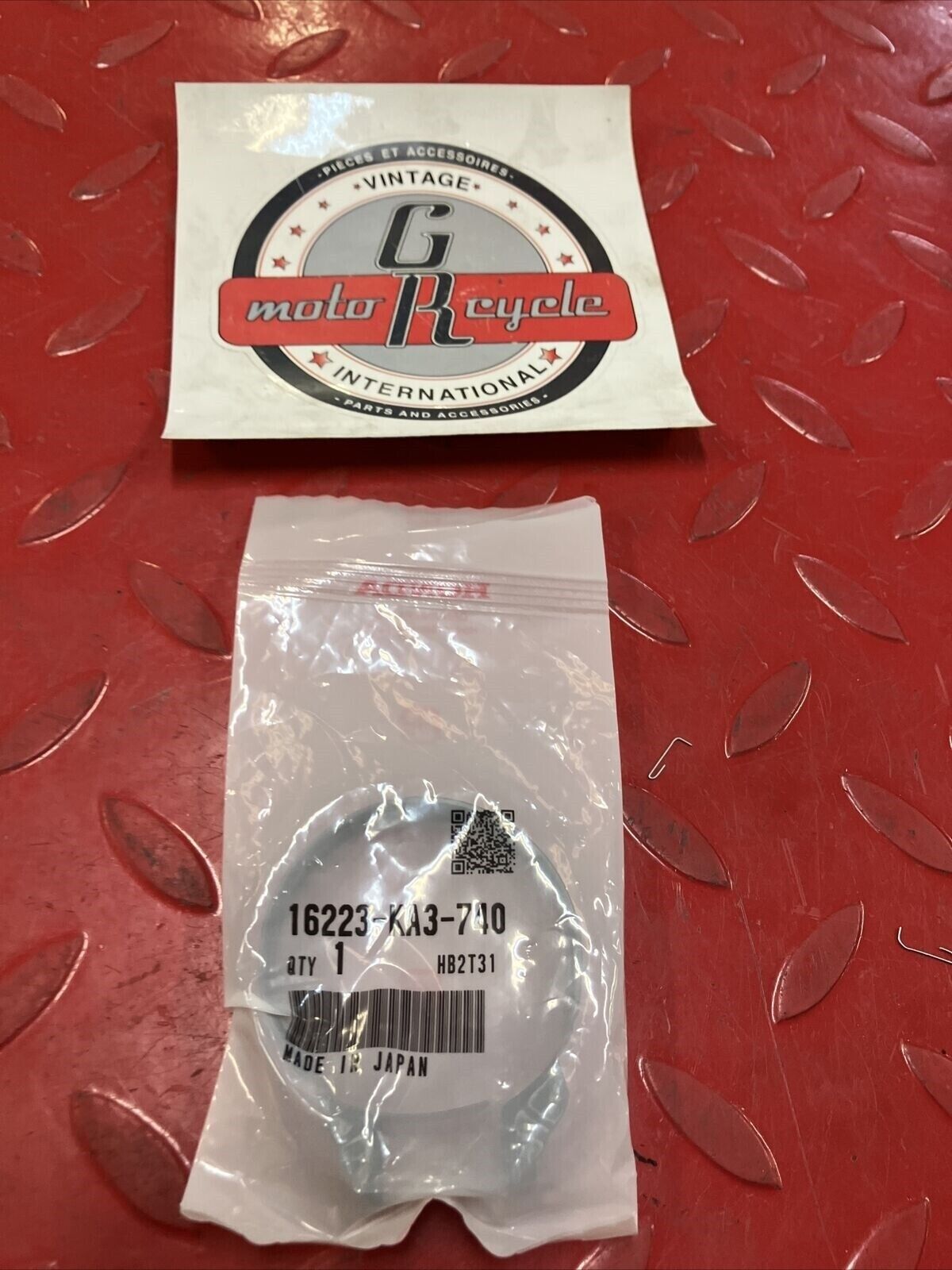 NEW Honda CR125R 1984 - 1989 Intake manifold band clamp 16223-KA3-740 H99