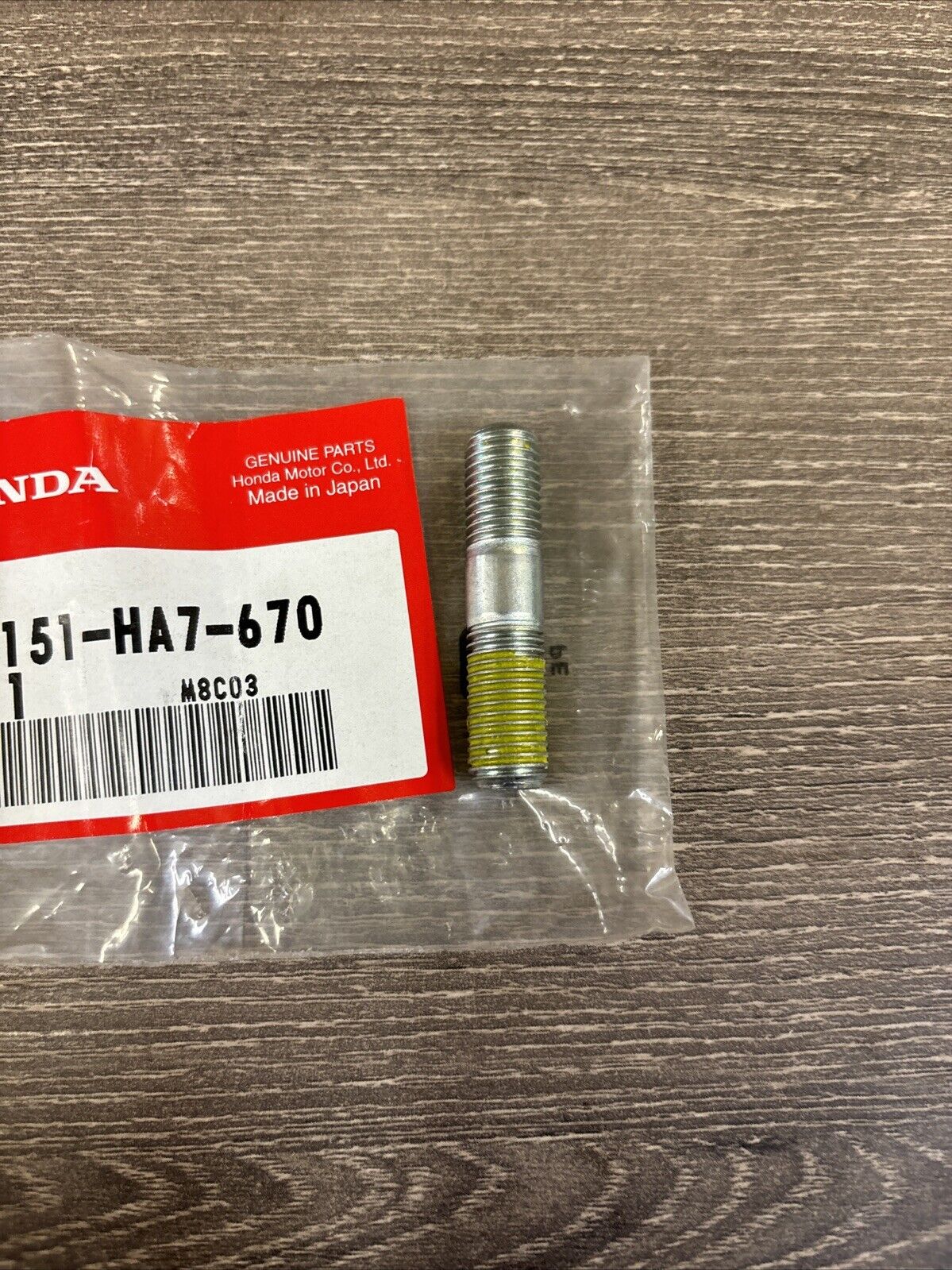 NOS Honda TRX350 D FE FM TE TM TRX400F STUD BOLT 10X25 90151-HA7-670 H130
