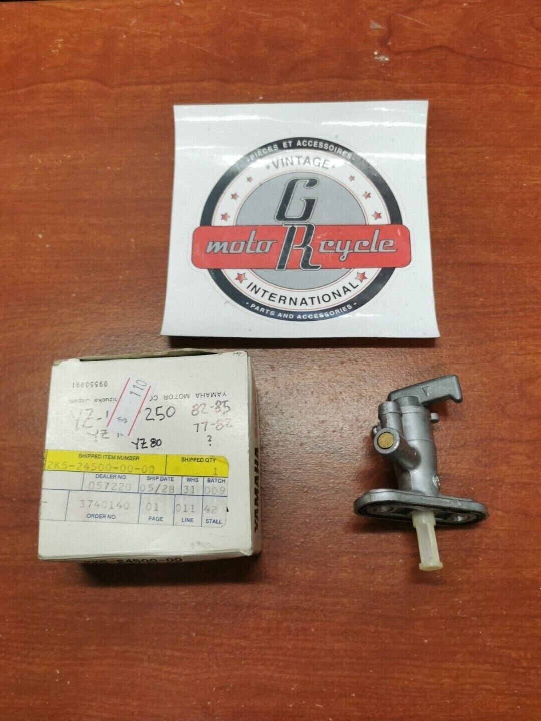 NOS Yamaha YZ50 YZ80 YZ125 YZ250 YZ400 YZ465 YZ490 FUEL COCK 2K5-24500-00-00 Y86