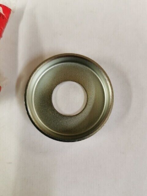 NOS HONDA CR125R 1990 CAP DUST SEAL 52144-KZ4-700 H101