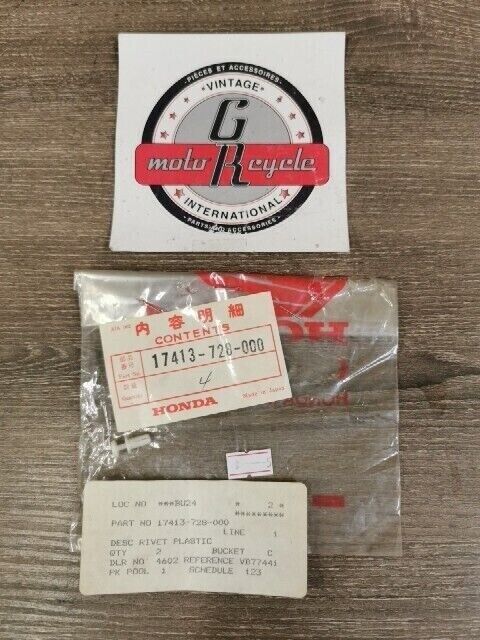 NOS HONDA RIVET PLASTIC 17413-728-000 H77
