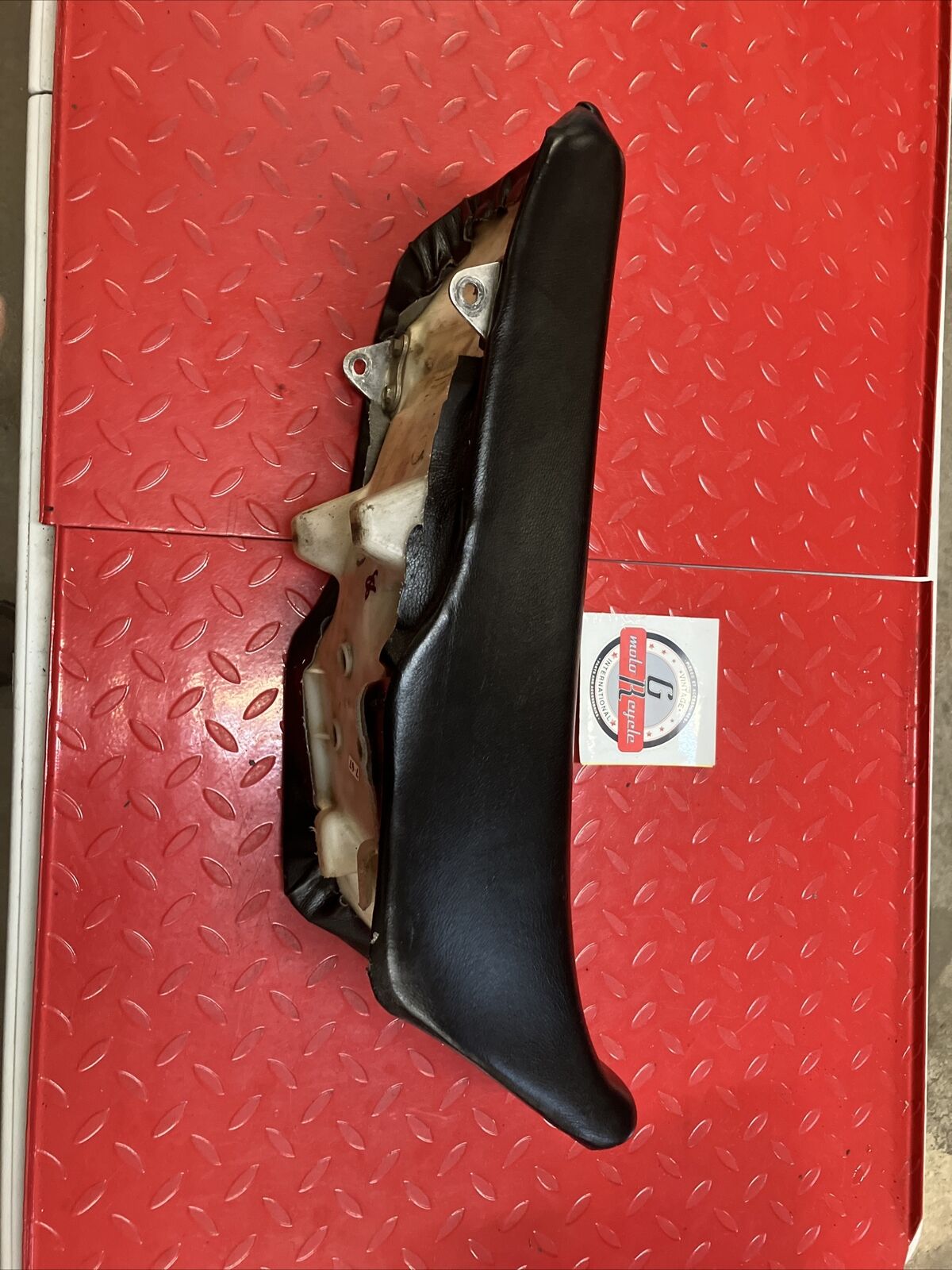 Honda CR250R 1986 seat saddle pan CR125R 3