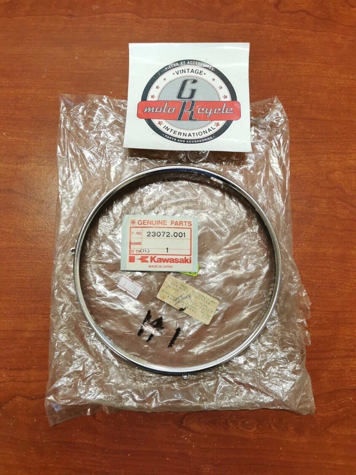 NOS Kawasaki Z1 KZ900 KZ650 KZ1000 KZ550 HEAD LAMP RETAINER RING 23072-001 K34