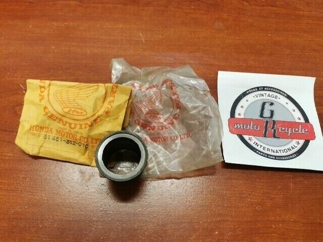 NOS Honda SL350 FRONT FORK PIPE GUIDE 51451-310-000 H98