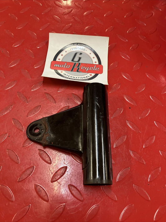 Yamaha RD400 1977 Left fork upper cover headlight bracket 1976 1978