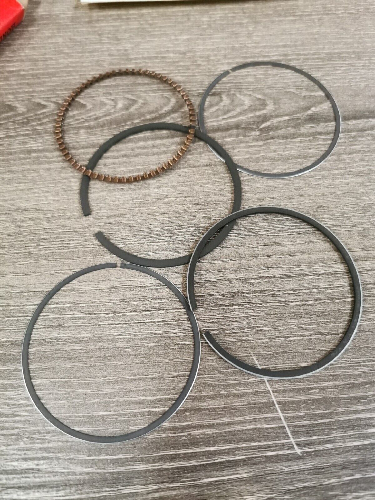 NOS HONDA XL185 XR185  RING SET PISTON OVER SIZE  0.25 13021-427-000 H41