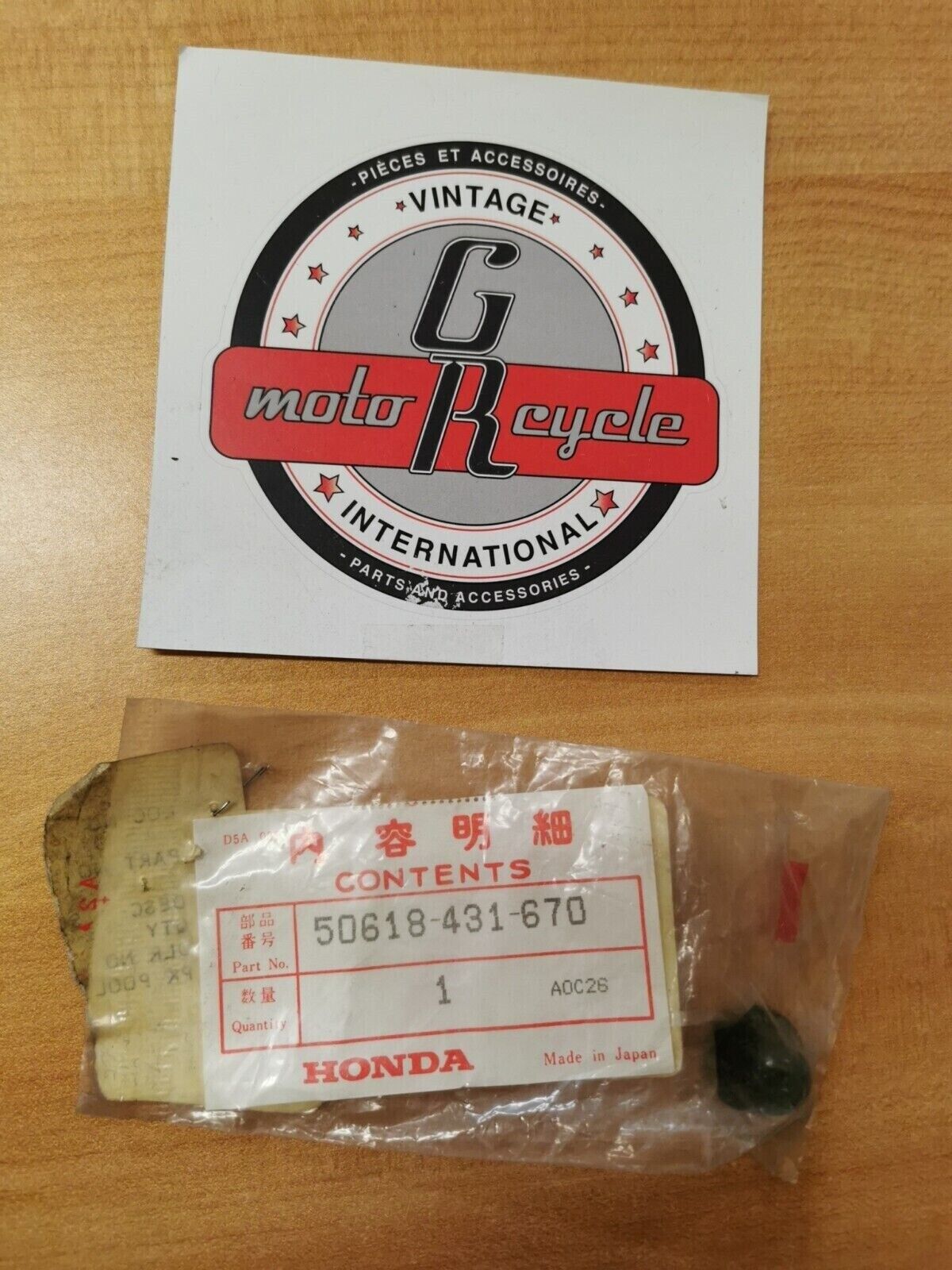 NOS Honda CB700 GL1100 CB750 GL1000 CM185 SLIDER, FOOTPEG 50618-431-670 H27