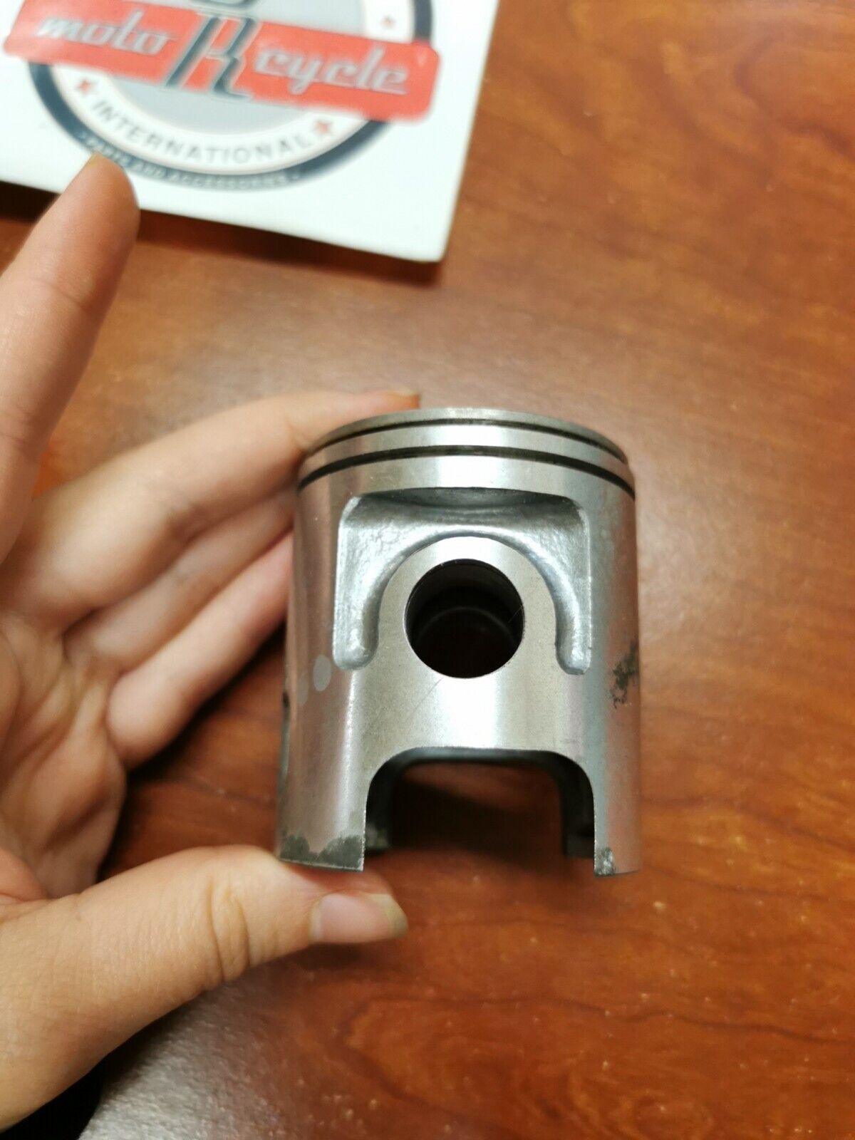 NOS Yamaha PISTON STD 0.98MM 560-11631-00-98 Y93