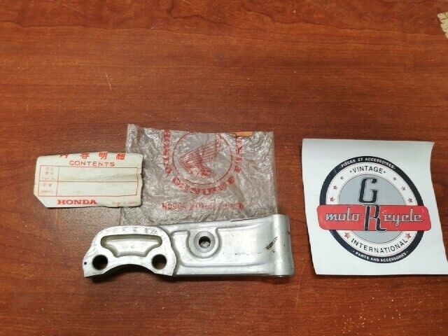 NOS Honda CB250 CB350 CB400 CB450 CB500 CB550 CALIPER HOLDER 45115-323-010 H98