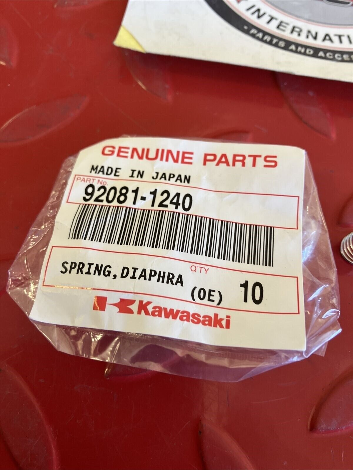NOS Kawasaki DIAPHRAGM VALVE SPRING K15