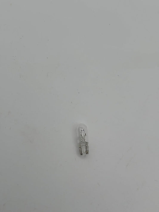 YAMAHA BULB 12V 3W 3FV-83517-00-00 Y200