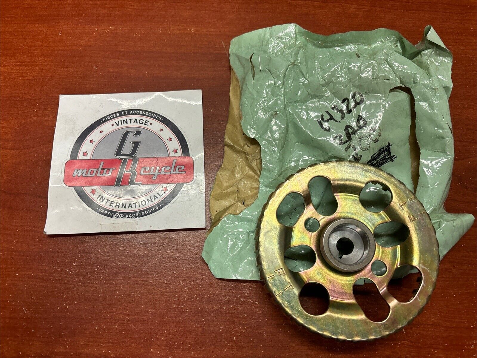 NOS Honda ES6500 EX5500 HT3813 HT4213 CAMSHAFT PULLEY 14320-ZA0-700 SUB H182