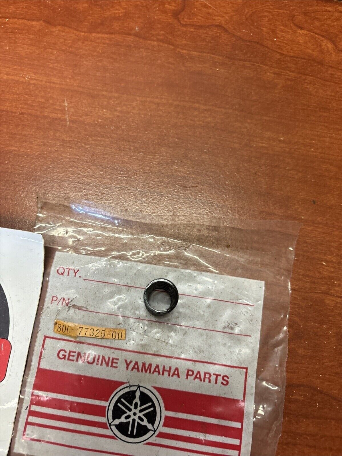 NOS Yamaha SPRING 806-77325-00-00 Y177