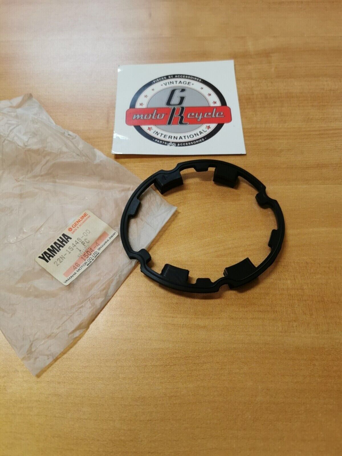 NOS YAMAHA XJ750 XJ900 1983 - 1992  RING RUBBER 22N-15449-00  Y43