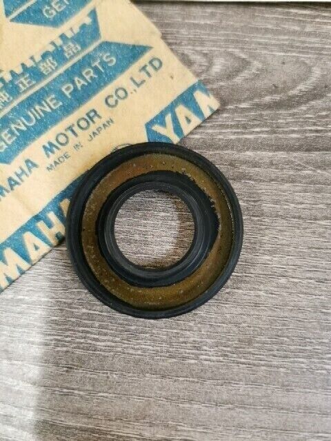 NOS YAMAHA YT125N YT175 YT125J GTMXE GT80B YZ80C OIL SEAL 93104-18006-00 Y150