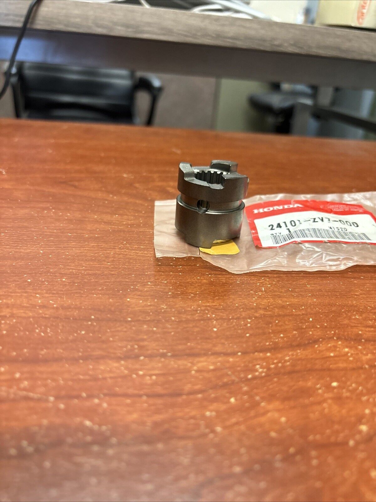NOS Honda BF25 BF30 CLUTCH SHIFTER 24101-ZV7-000 H183