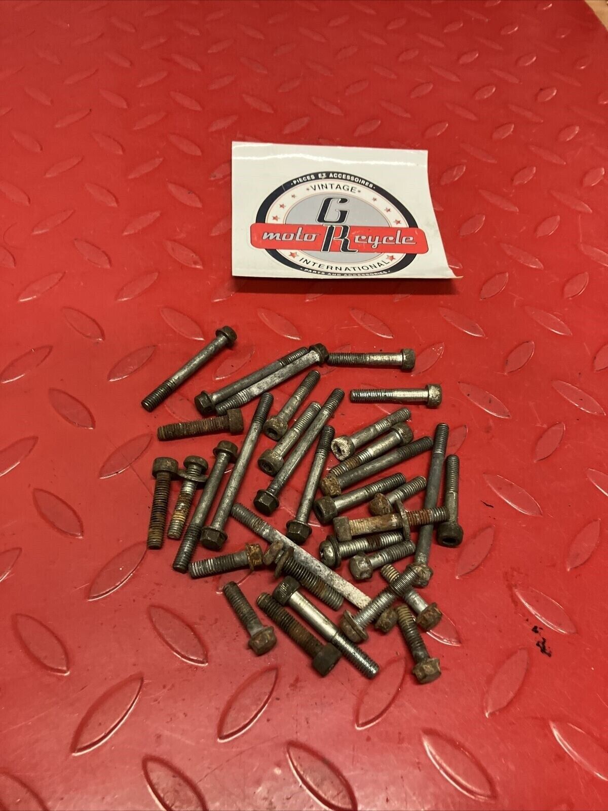 Honda CR250R 1984 engine motor crankcase / cover hardware bolt