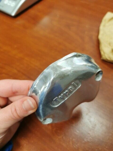 NOS Honda CB72 CB77 CL72 CL77 CP77 CL300 POINT COVER 30371-268-020 H86