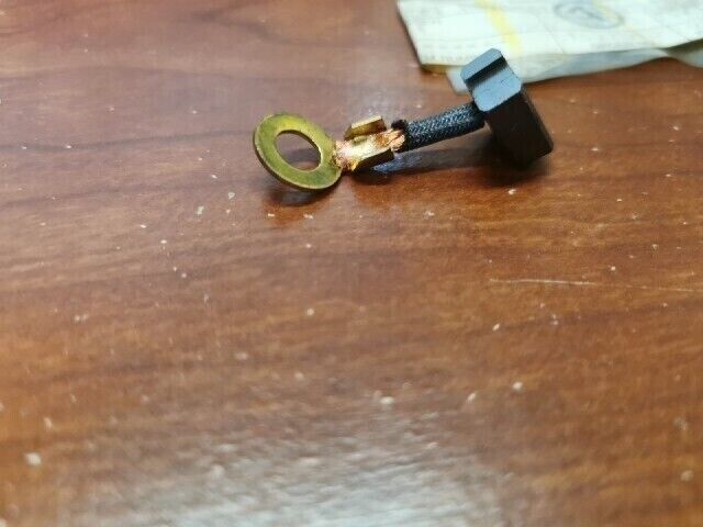 NOS Yamaha SR125 SR185 XS400 XV1600 BRUSH 5H0-81811-00-00 Y136