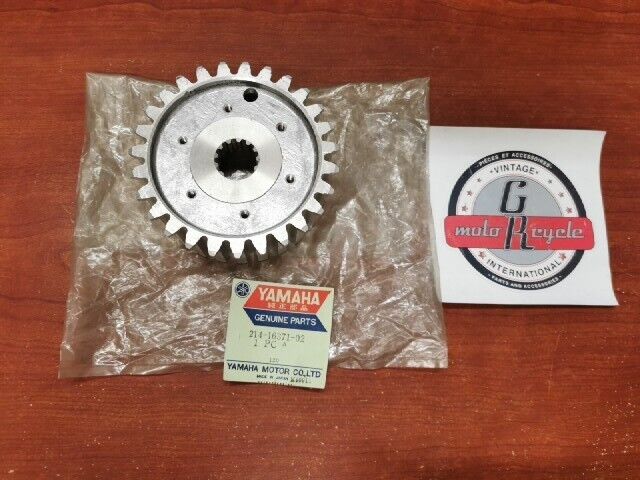 NOS Yamaha CLUTCH BOSS 214-16371-02-00 SUB 214-16371-00-00 214-16371-01-00 Y128